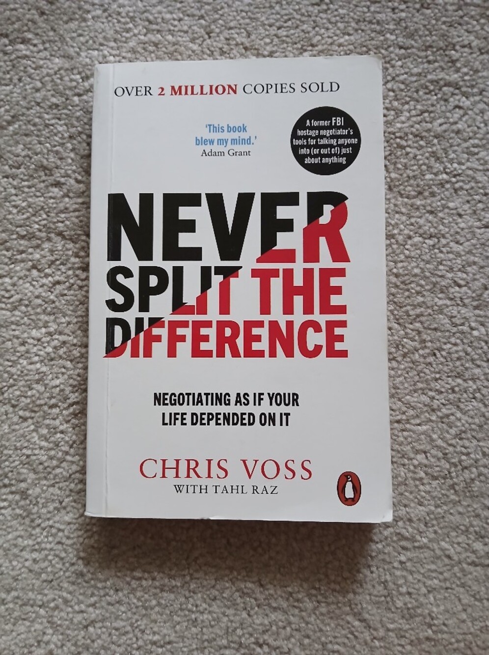 🤩 2/$30 Never Split The Difference By Chris Voss Paperback Book